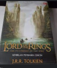 The Lord Of The Rings (SEMBILAN PEMBAWA CINCIN)